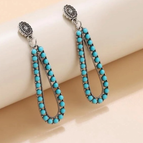 Jewelry - Water Drop Women’s Earrings